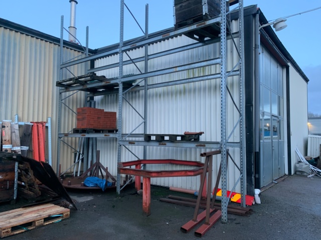 Pallet rack with misc. steel material - PS Auction - We value the ...