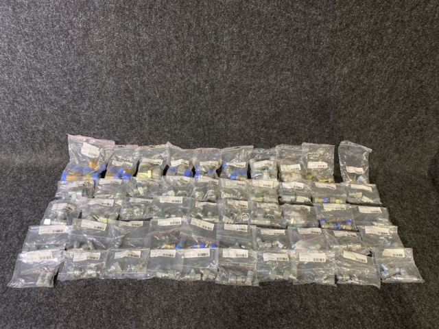 981360-4 Hydraulikkomponenter