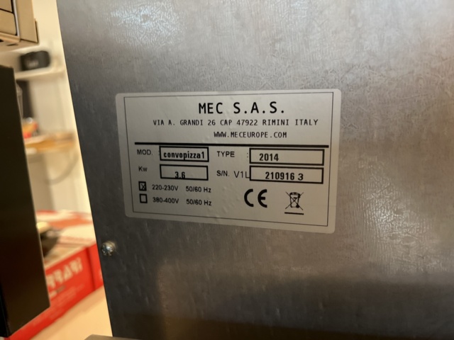 921008-10 Pizza oven, MEC Convopizza1 2014