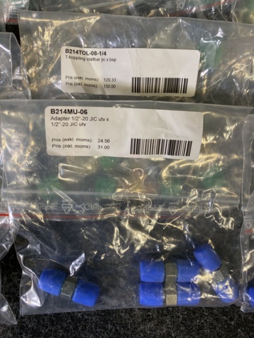 981556-8 Hydraulikkomponenter