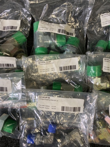 981556-14 Hydraulikkomponenter