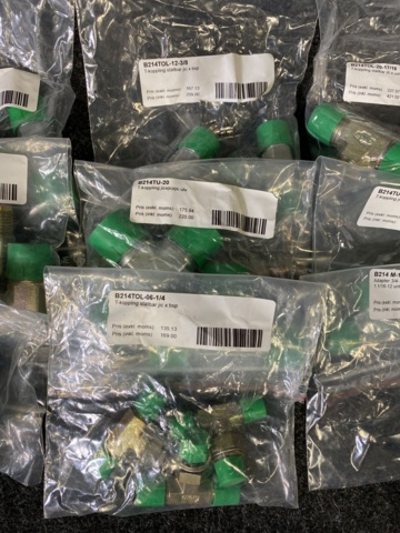 981556-16 Hydraulikkomponenter