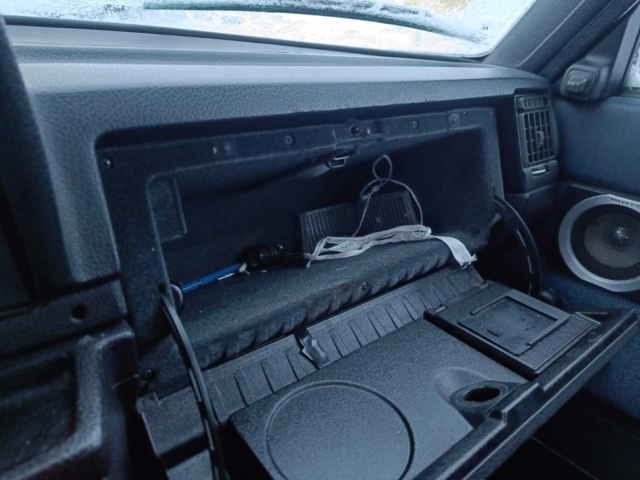 928741-81 Volvo 245 2.3 -1993