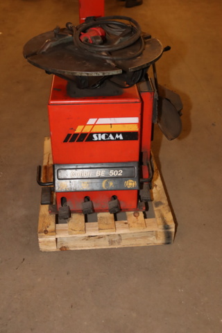 981735-2 Tire inverting machine Sicam BE502