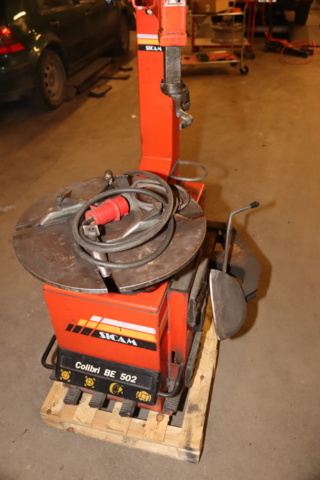 981735-5 Tire inverting machine Sicam BE502