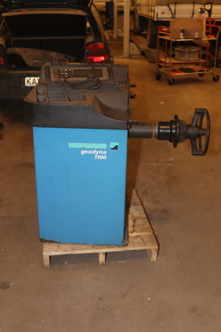981736-1 Tire balancing machine Hoffmann geodyna 1100