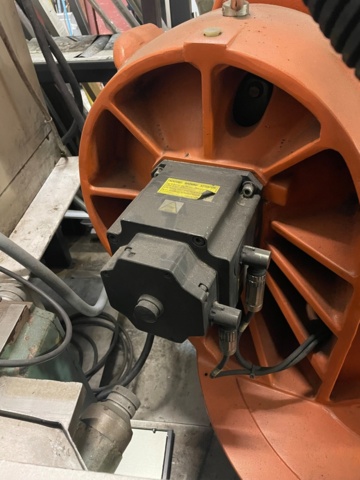 934785-8 KUKA KR200 Industrial robot