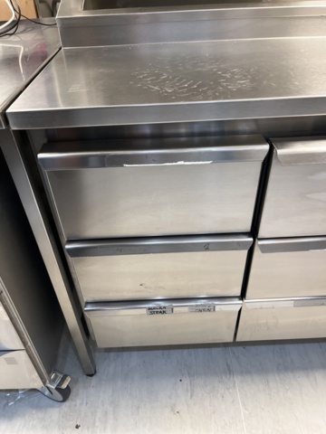 962528-8 Kylbänk med draglådor, kylränna 165x70x87