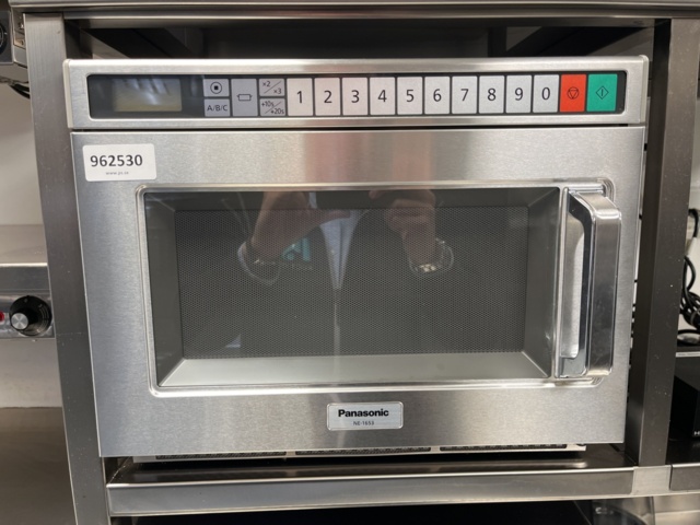 962530-2 Panasonic NE-1653 Microwave