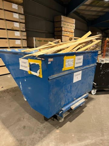 974296-1 Tippbar container