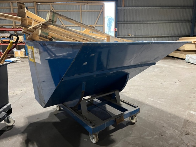 974296-2 Tippbar container