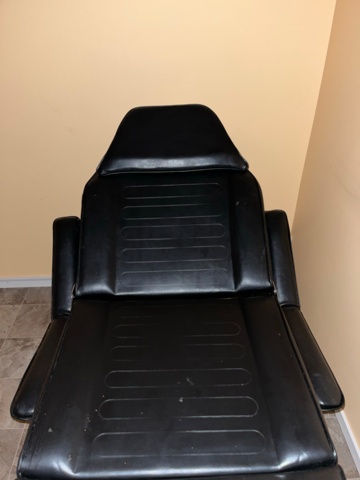 921063-4 Treatment bed & side furniture with stone slab