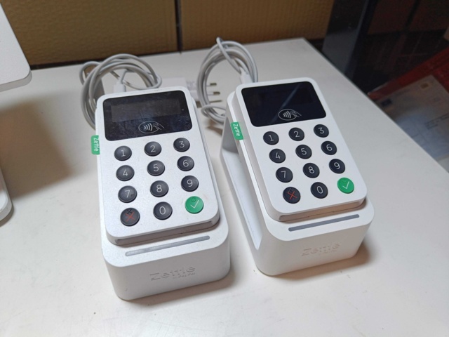 887957-9 Izettle checkout equipment