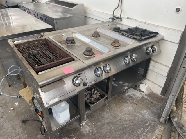 934854-1 Gas stove with grill function, Metos Moreno