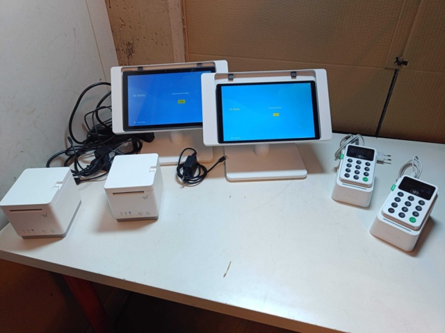 887957-1 Izettle checkout equipment