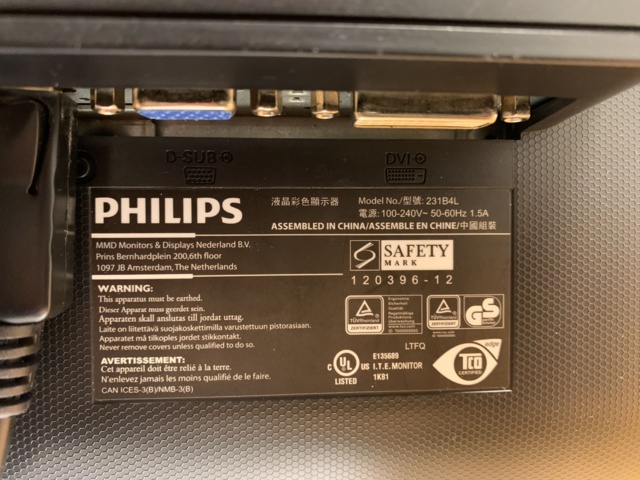 940841-5 Desk electrically raise/lower with computer screen and office chair