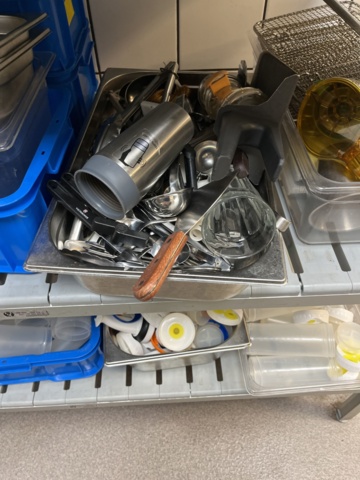 962617-7 Restaurant accessories, Canteens etc