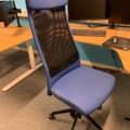 940846-6 Desk electrically raise/lower with double computer screens and office chair