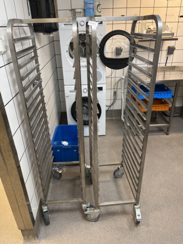 962621-2 2 tray trolleys