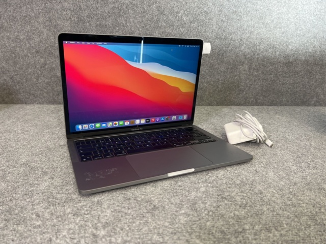 869529-1 MacBook Pro (13-inch, M1, 2020)
