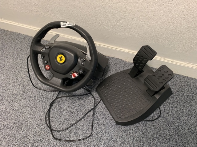 940870-1 Steering wheel and pedals for Playstation Thrustmaster T80 Ferrari 488 GTB