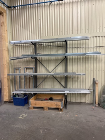 974268-6 Metal profiles