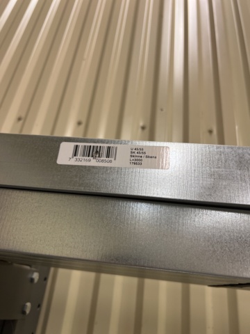 974268-12 Metal profiles