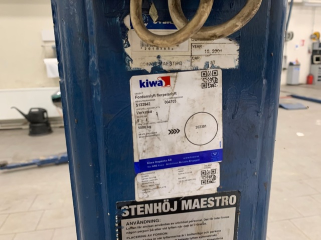 956091-3 2 pillar lift Stone lift Maestro 5 tons