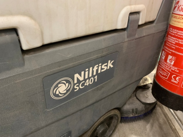 956097-7 Scrubber Nilfisk SC401 (new text)