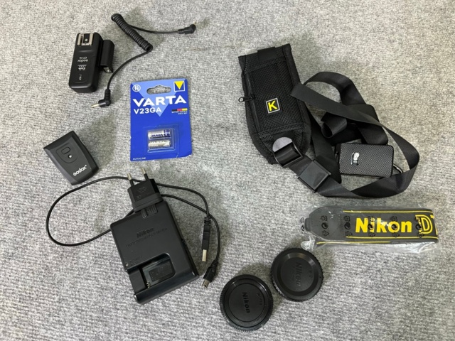 869531-23 Camera kit 'Nikon', Camera housing, lens, flash & accessories + drone