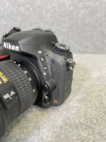 869531-11 Camera kit 'Nikon', Camera housing, lens, flash & accessories + drone