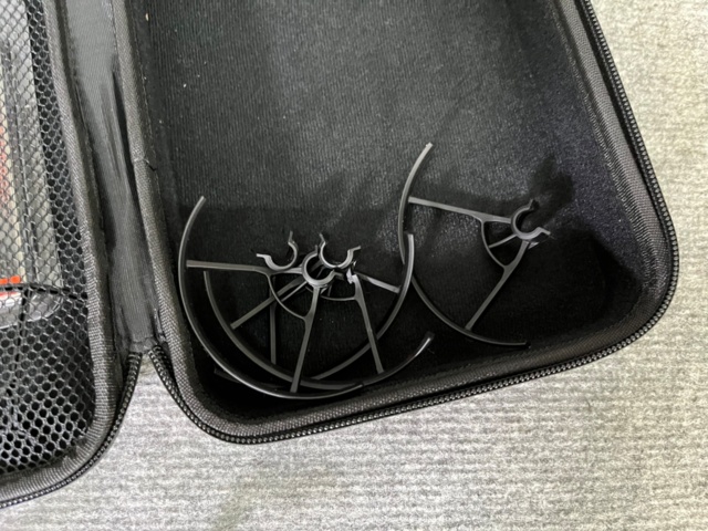 869531-27 Camera kit 'Nikon', Camera housing, lens, flash & accessories + drone