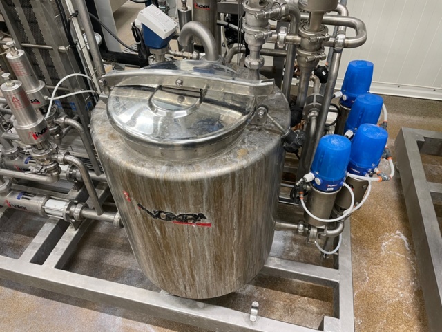 972690-17 Cream pasteurizer Inoxpa 300l/h, Fully automatic - 2017