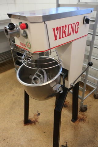 954291-1 Dough mixer, Viking, with meat grinder attachment