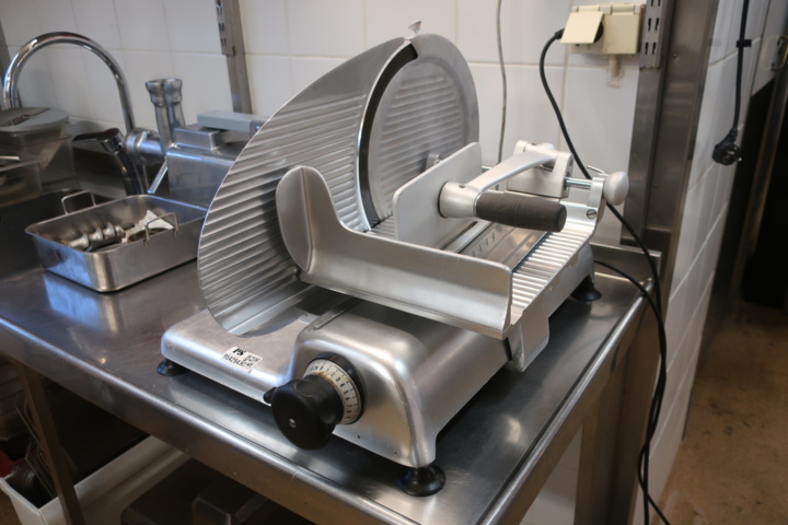 954294-1 Cutting machine, Bizerba Tripas