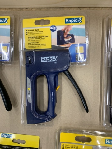 982488-3 Staple guns from Rapid