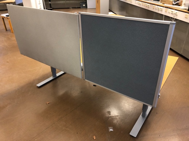 982824-3 Isku työpöytä (ei sähkö) sermillä - Ei pohjahintaa