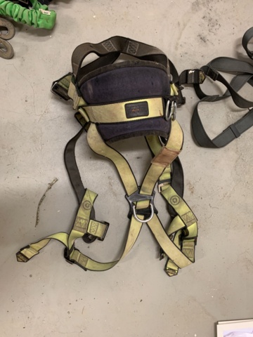 940897-3 Fall protection equipment