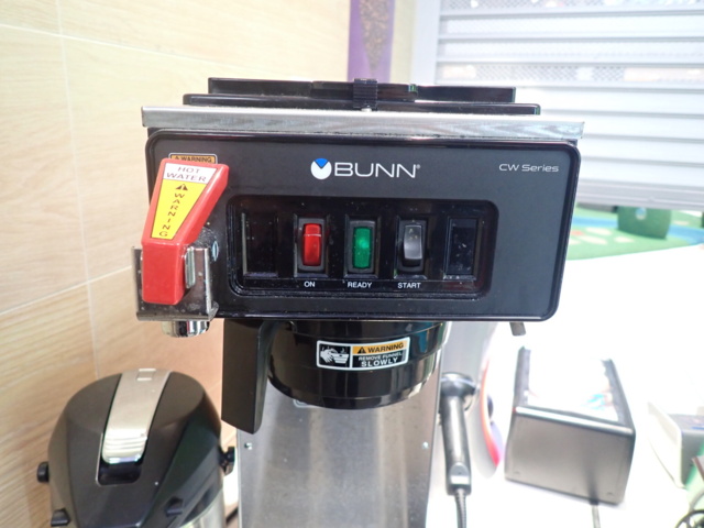 983188-3 Coffee machine and dispenser, Bunn