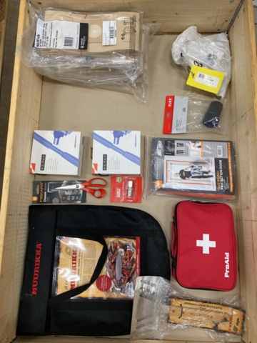 983060-2 Assortment of ventilation items etc