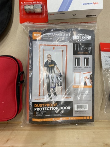 983060-5 Assortment of ventilation items etc