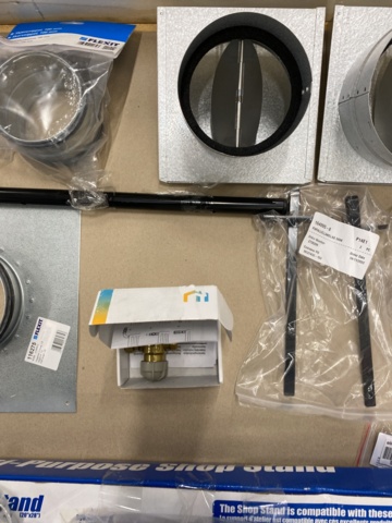 983060-15 Assortment of ventilation items etc