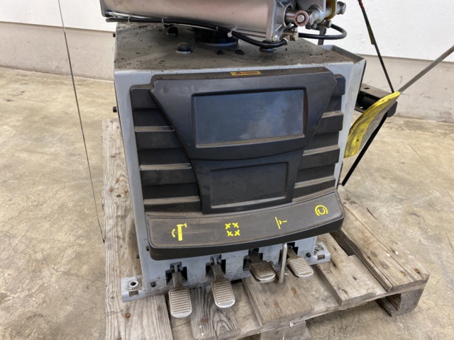 979547-2 Tire changer HPA Faip Bravo Line M51