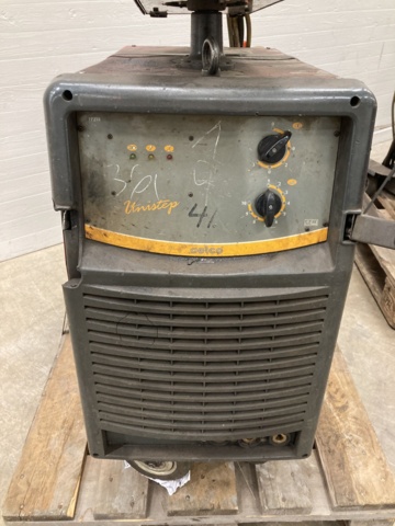 983074-4 Welding Selco Unistep 412 with feeder Selco WF106 inc a spare parts machine