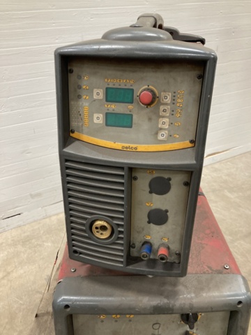 983074-11 Welding Selco Unistep 412 with feeder Selco WF106 inc a spare parts machine