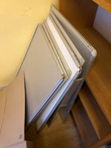 982509-7 Workbench with shelf, chairs and more