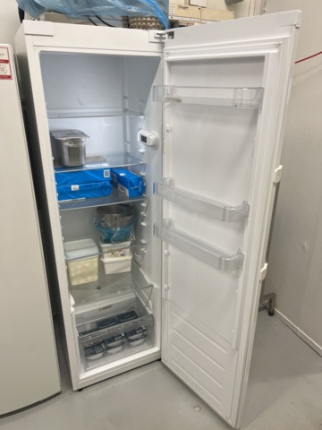 814883-3 Refrigerator Whirlpool