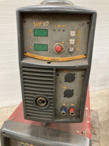 983077-3 Welding Selco Unistep 412 with feeder Selco WF106 inc a spare parts machine
