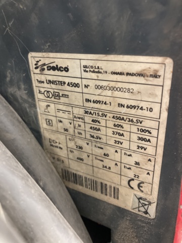 983077-10 Welding Selco Unistep 412 with feeder Selco WF106 inc a spare parts machine