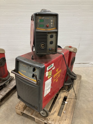 983077-11 Welding Selco Unistep 412 with feeder Selco WF106 inc a spare parts machine